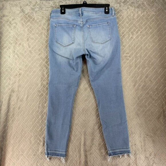 Old Navy Womens 8 Denim Jeans Blue Skinny Secret Soft Light Wash Raw Hem Stretch - Picture 10 of 13